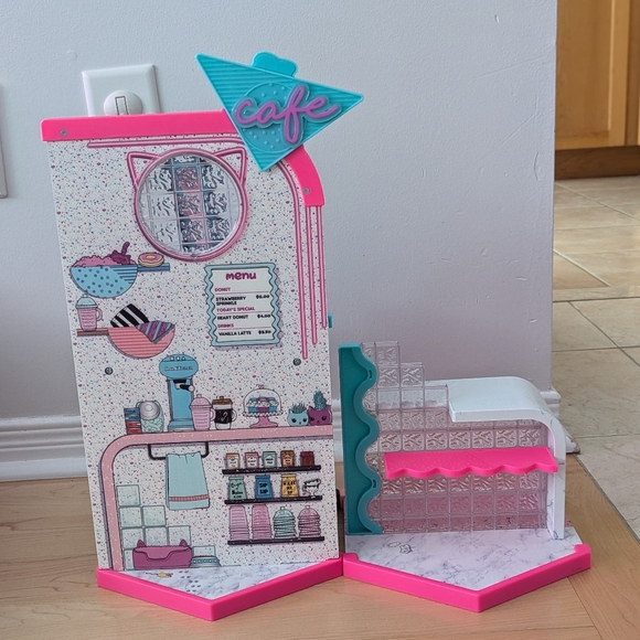 L.O.L Surprise! Mall of Surprises - Picture 2 of 2